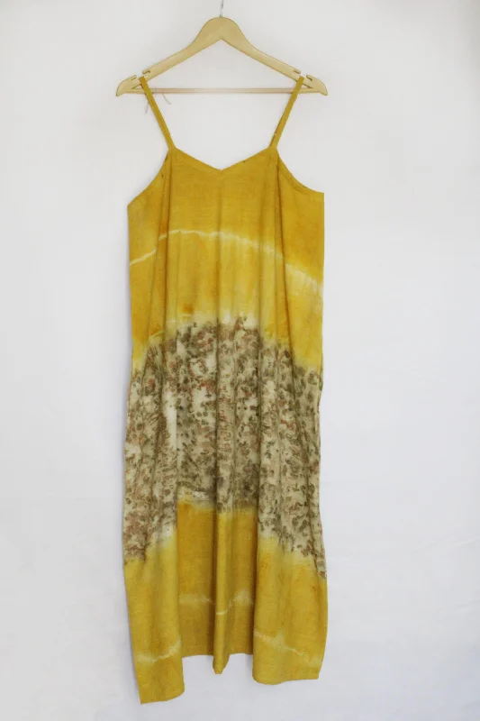"Bageeya “Daffodil” Natural Dyed Khadi Organic Cotton Strap Dress| Crafted with Sacred Temple Rose and Haldi" "Bageeya “Daffodil” Natural Dyed Khadi Organic Cotton Strap Dress| Crafted with Sacred Temple Rose and Haldi"