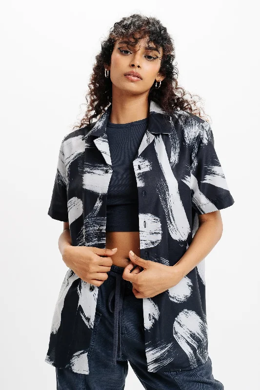 Brush Stroke Printed Viscose Shirt Stylish Split-Hem Short Shirt