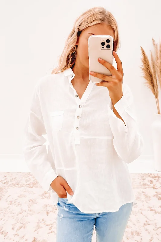 Kirsten Shirt White Comfortable Knit Short Shirt