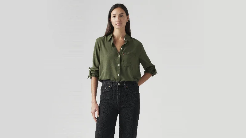 Levi's® Women's Darlene Utility Shirt Classic Denim Short Sleeve