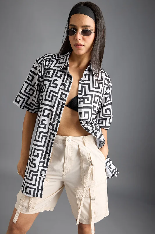 Maze Printed Women's Resort Shirt Classic Button-Up Short Tee