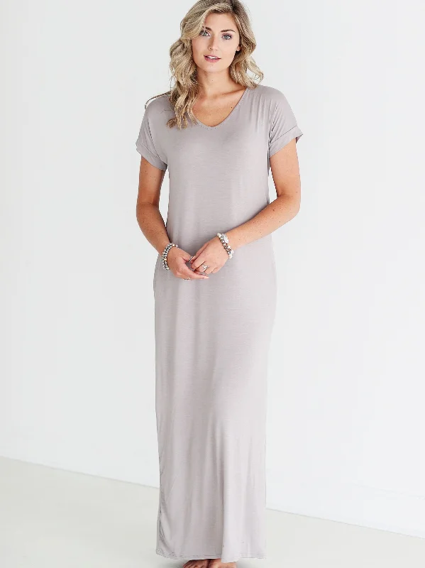 Chelsea Gray DLMN Straight Cut Maxi Dress Comfortable Maxi Dress with Belt