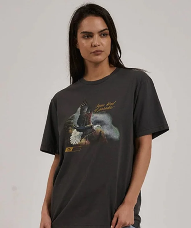 Thrills Women's Beholder Merch Fit Tee Sum23 Basic T-Shirt Crew Neck Short Sleeve