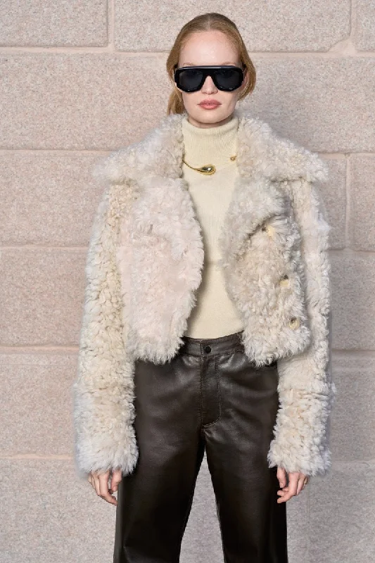 Donella Women’s Shearling Jacket - Beige Snapped Jacket Toggled Jacket Drawstring Jacket Donella Women’s Shearling Jacket - Beige Snapped Jacket Toggled Jacket Drawstring Jacket