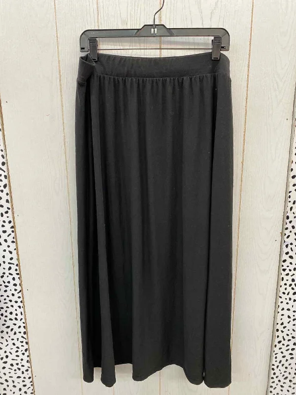 Black Womens Size 16/18 Skirt